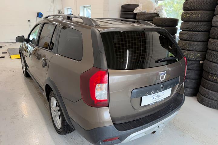 Brun Dacia Logan Stepway fra 2019