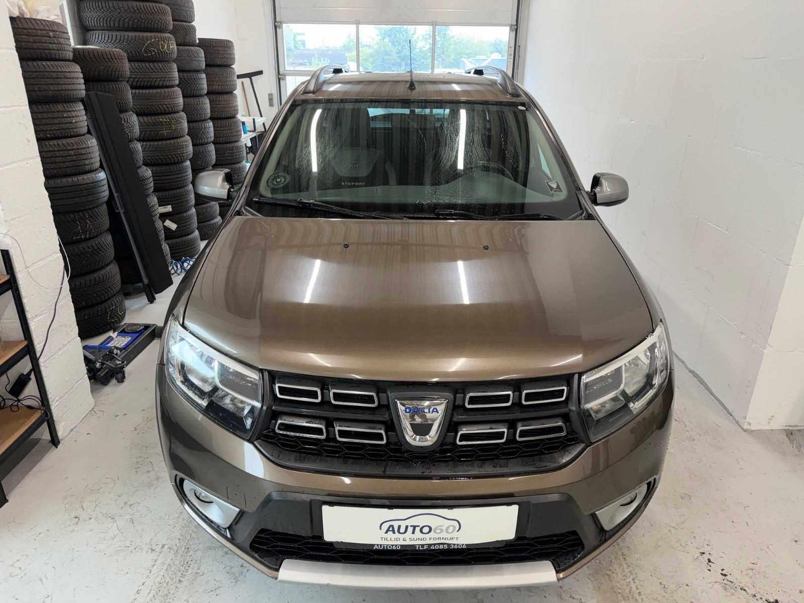 Brun Dacia Logan Stepway fra 2019