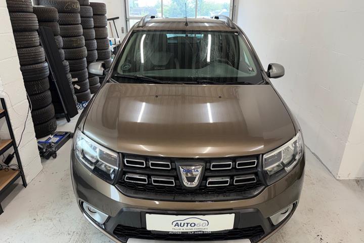 Brun Dacia Logan Stepway fra 2019