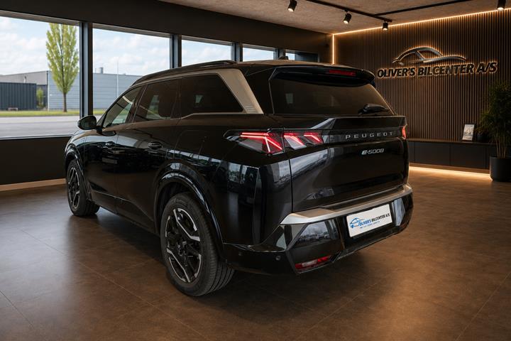 undefined Peugeot e-5008 fra 2025