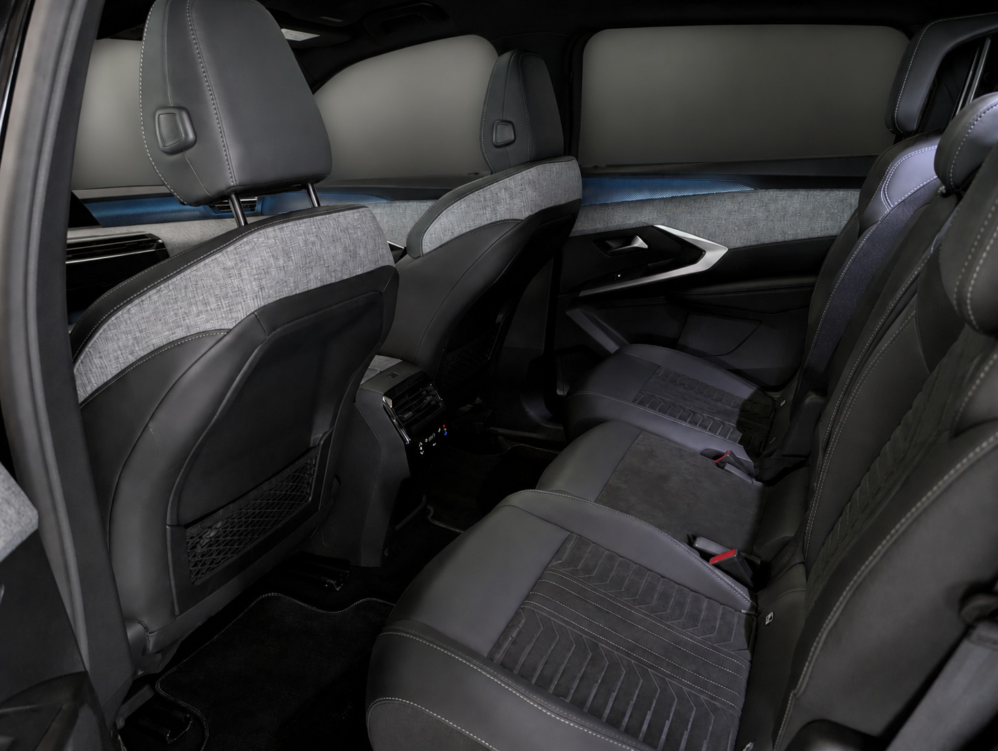 undefined Peugeot e-5008 fra 2025