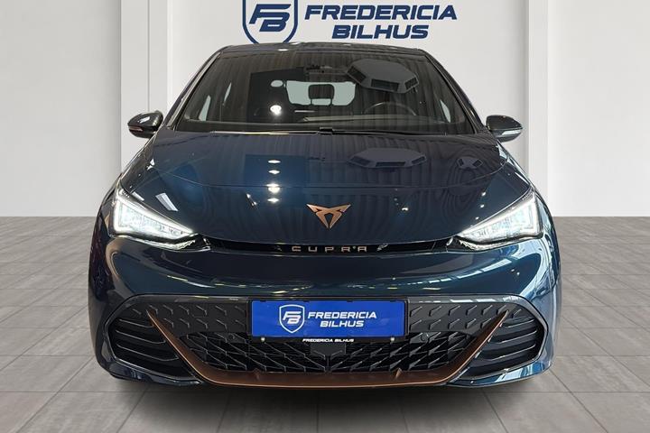 Blå Cupra Born fra 2023