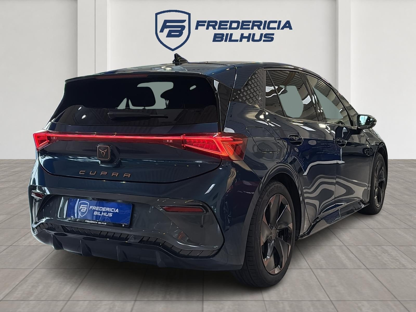Blå Cupra Born fra 2023