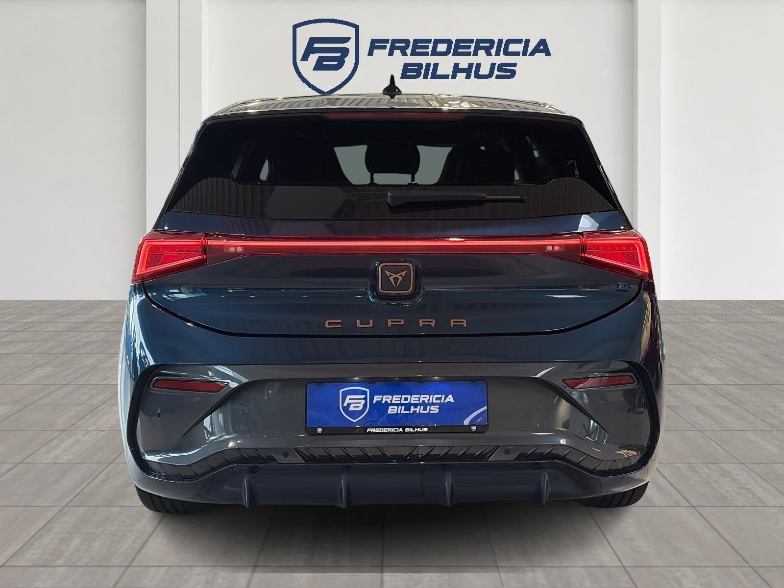Blå Cupra Born fra 2023