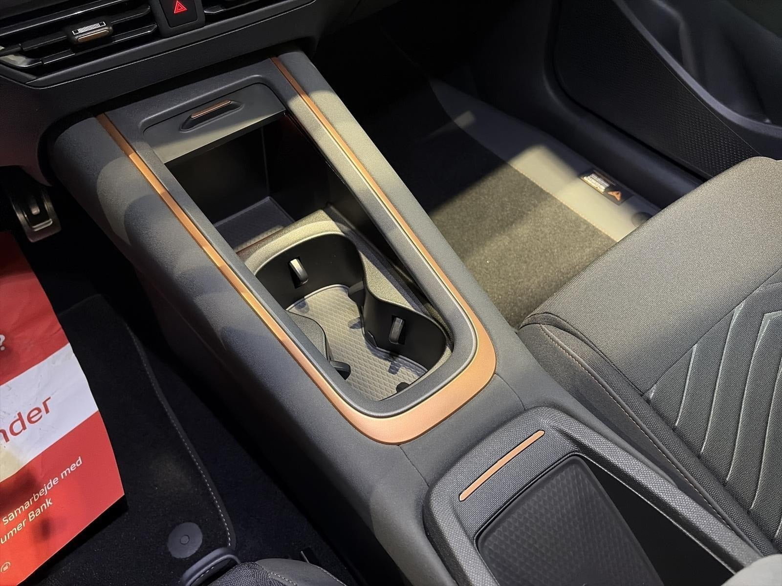 Blå Cupra Born fra 2023