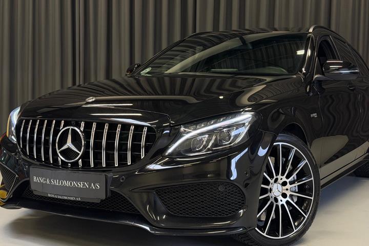 Sort Mercedes C43 fra 2017