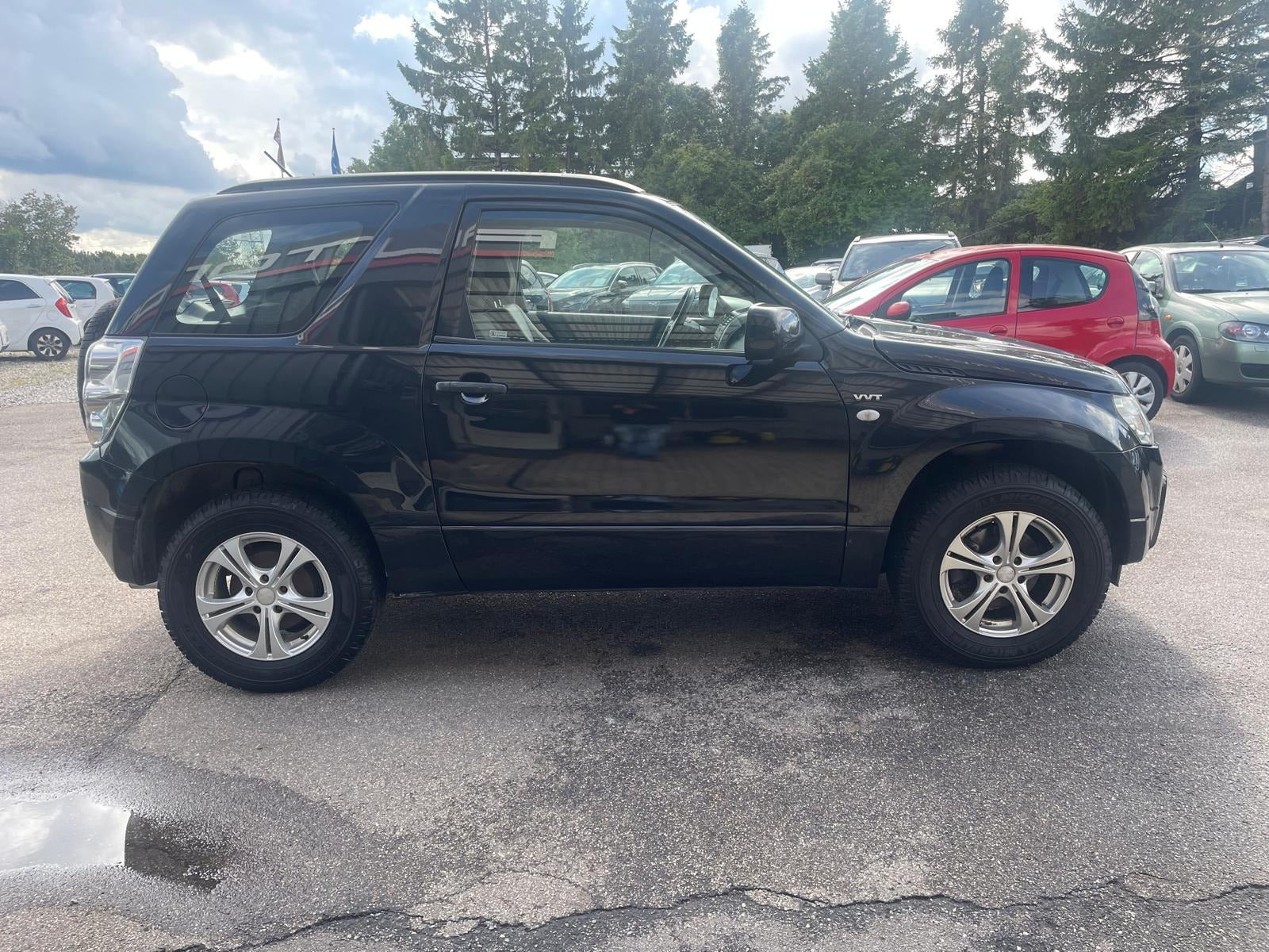 Sort Suzuki Grand Vitara fra 2006