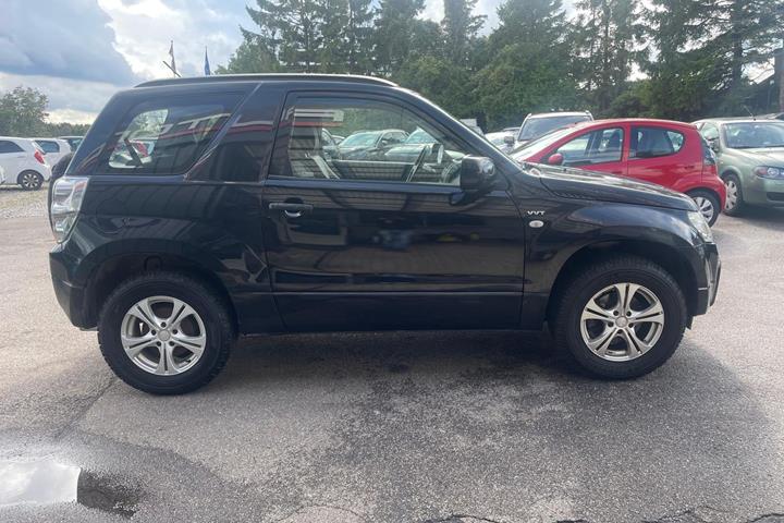 Sort Suzuki Grand Vitara fra 2006