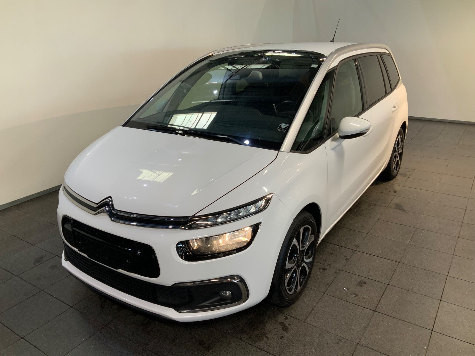 Citroën Grand C4 SpaceTourer 1,5 BlueHDi 130 VIP EAT8 7prs