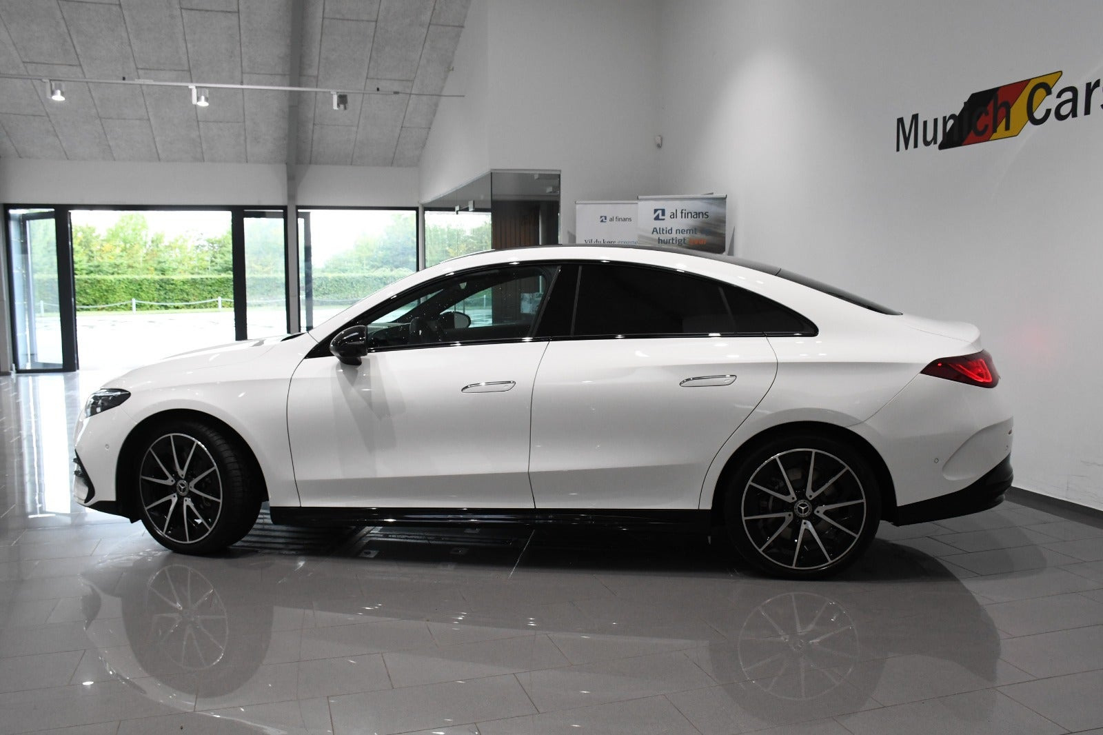 Hvid Mercedes CLA250+ fra 2026