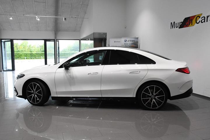 Hvid Mercedes CLA250+ fra 2026