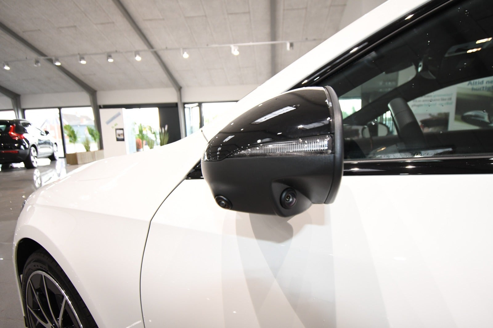 Hvid Mercedes CLA250+ fra 2026