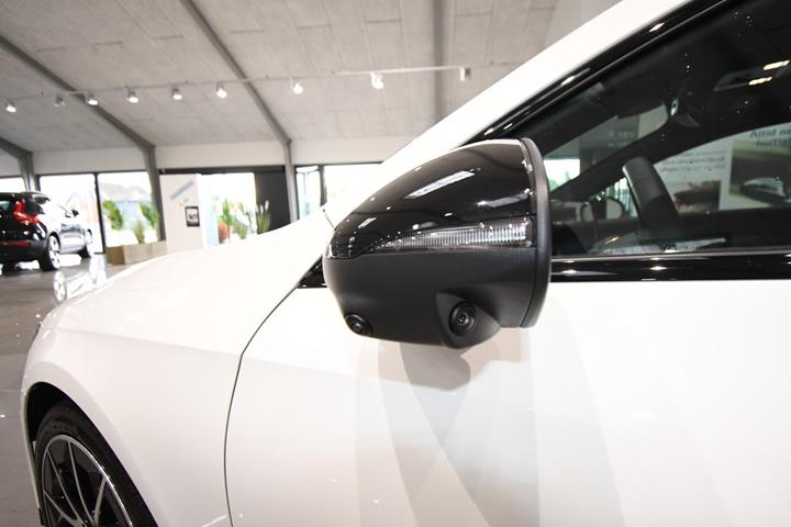 Hvid Mercedes CLA250+ fra 2026
