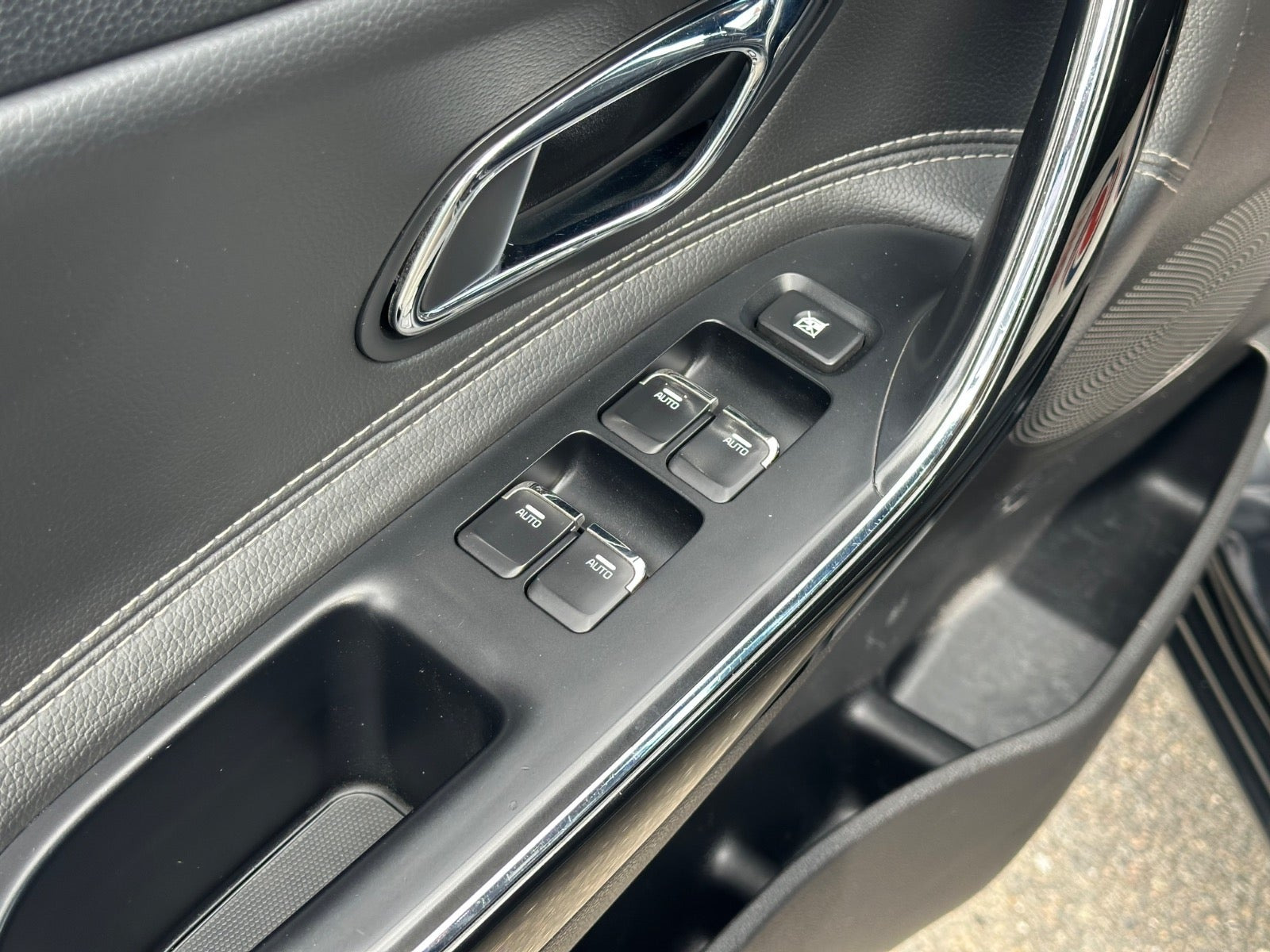 Sort Kia Ceed fra 2016