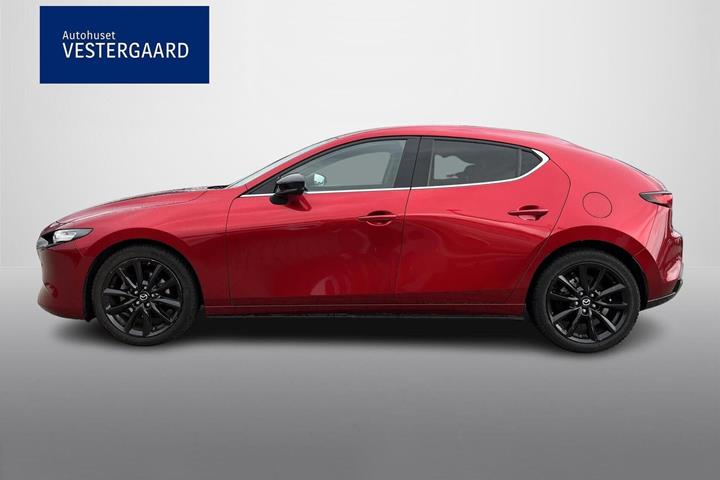 Rød Mazda 3 fra 2022