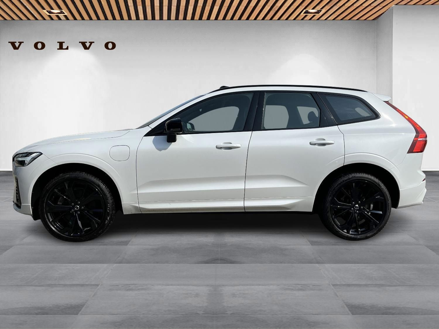 Hvid Volvo XC60 fra 2022