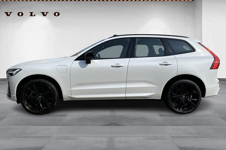 Hvid Volvo XC60 fra 2022