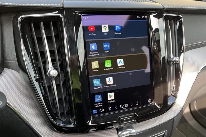 Hvid Volvo XC60 fra 2022