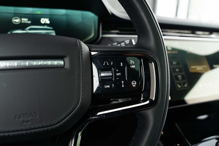Sort Land Rover Range Rover sport fra 2025