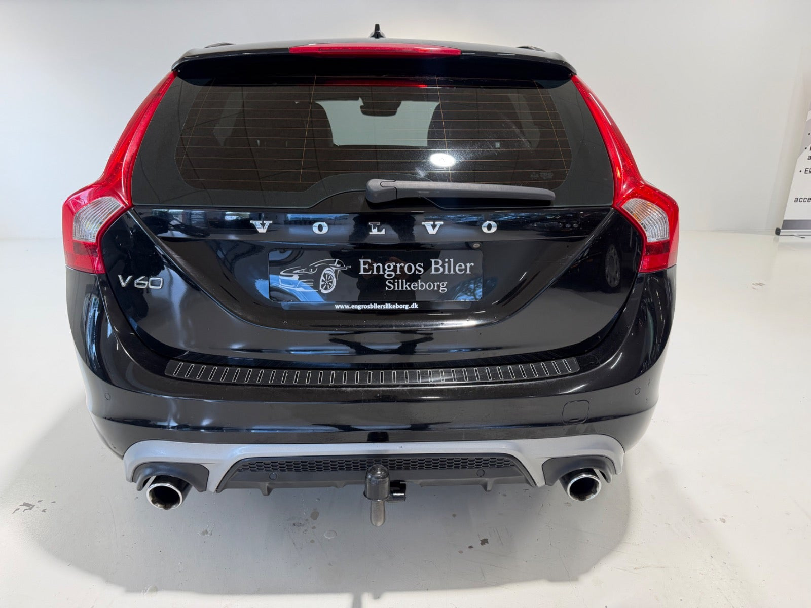 Sort Volvo V60 fra 2015