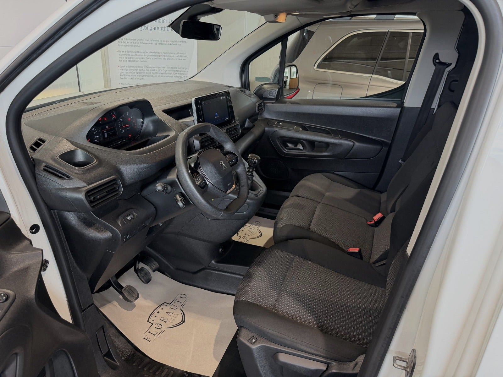 undefined Peugeot Partner fra 2022