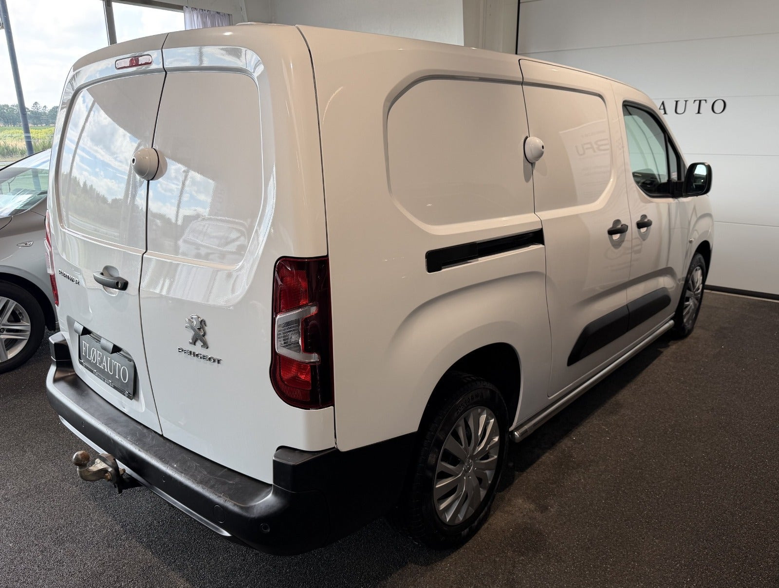 undefined Peugeot Partner fra 2022