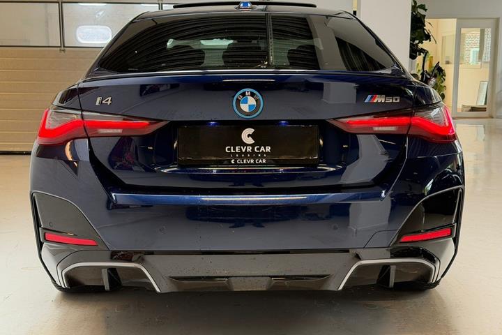 Blå BMW i4 fra 2022