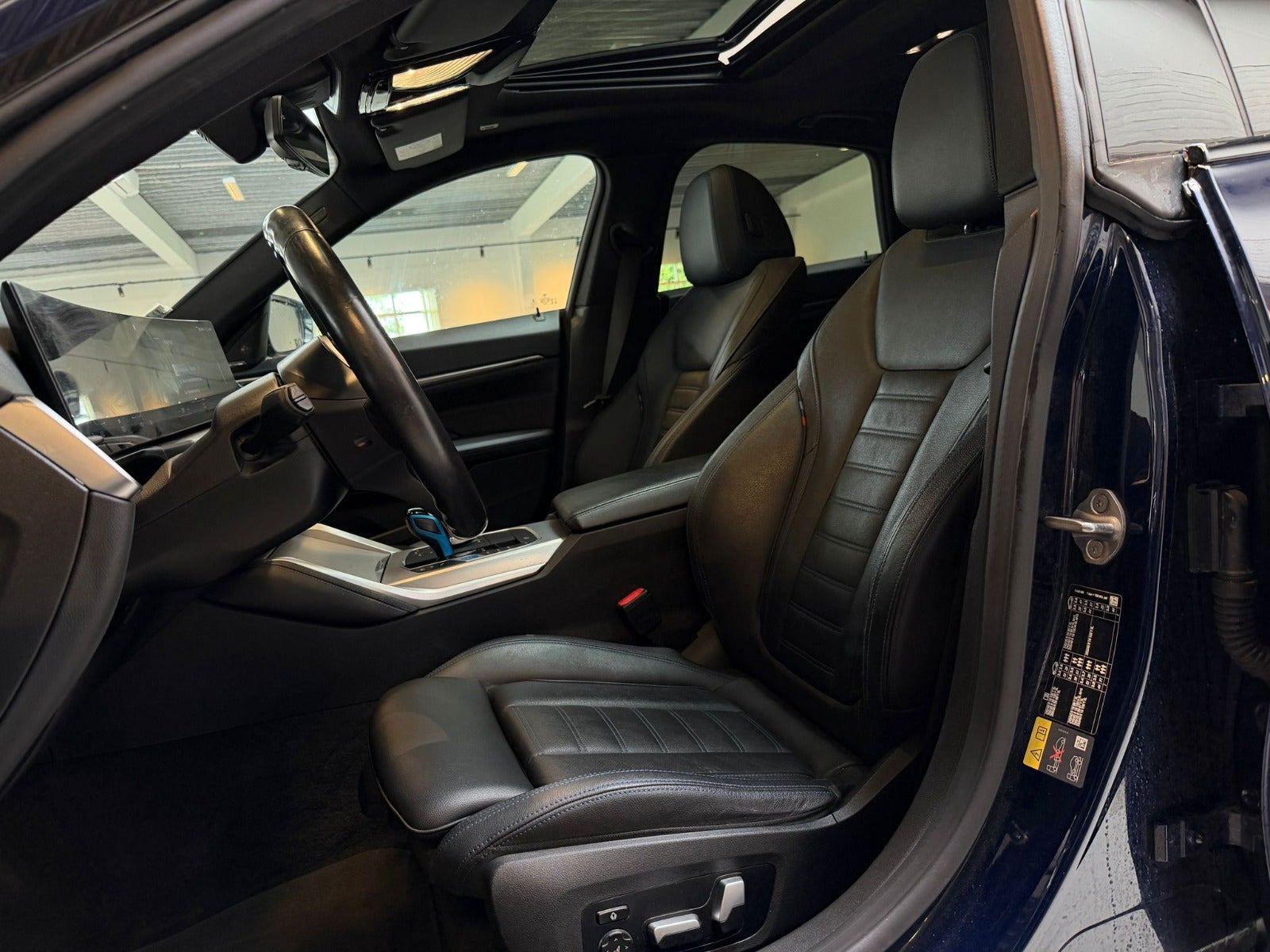 Blå BMW i4 fra 2022