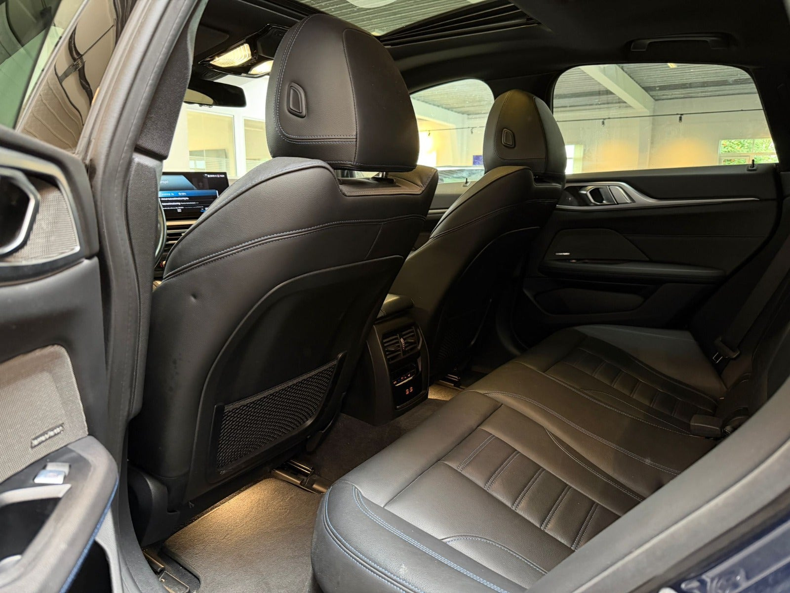 Blå BMW i4 fra 2022