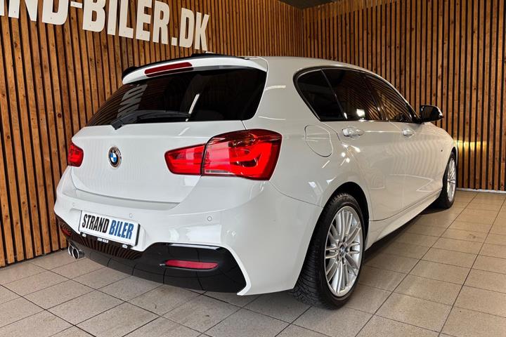 Hvid BMW 120i fra 2019