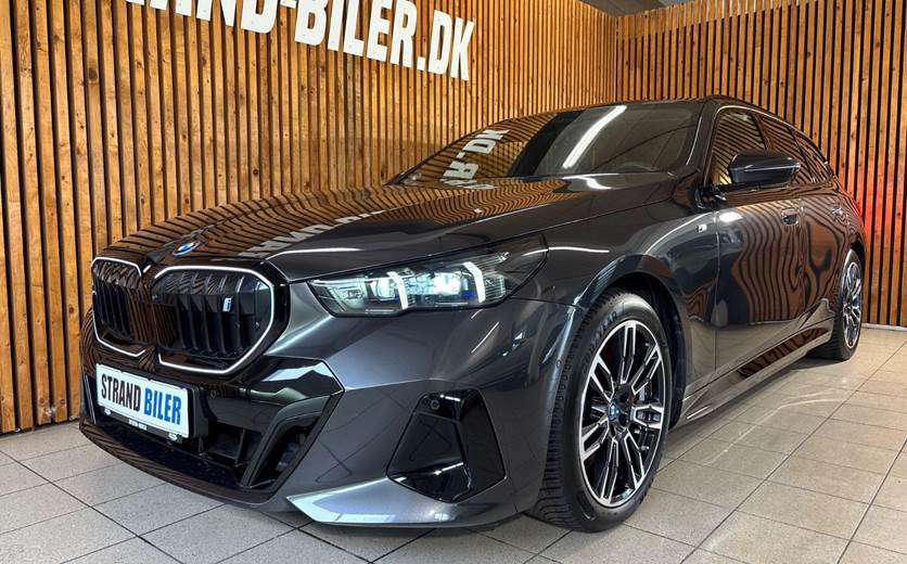 BMW i5 xDrive40 Touring M-Sport Pro