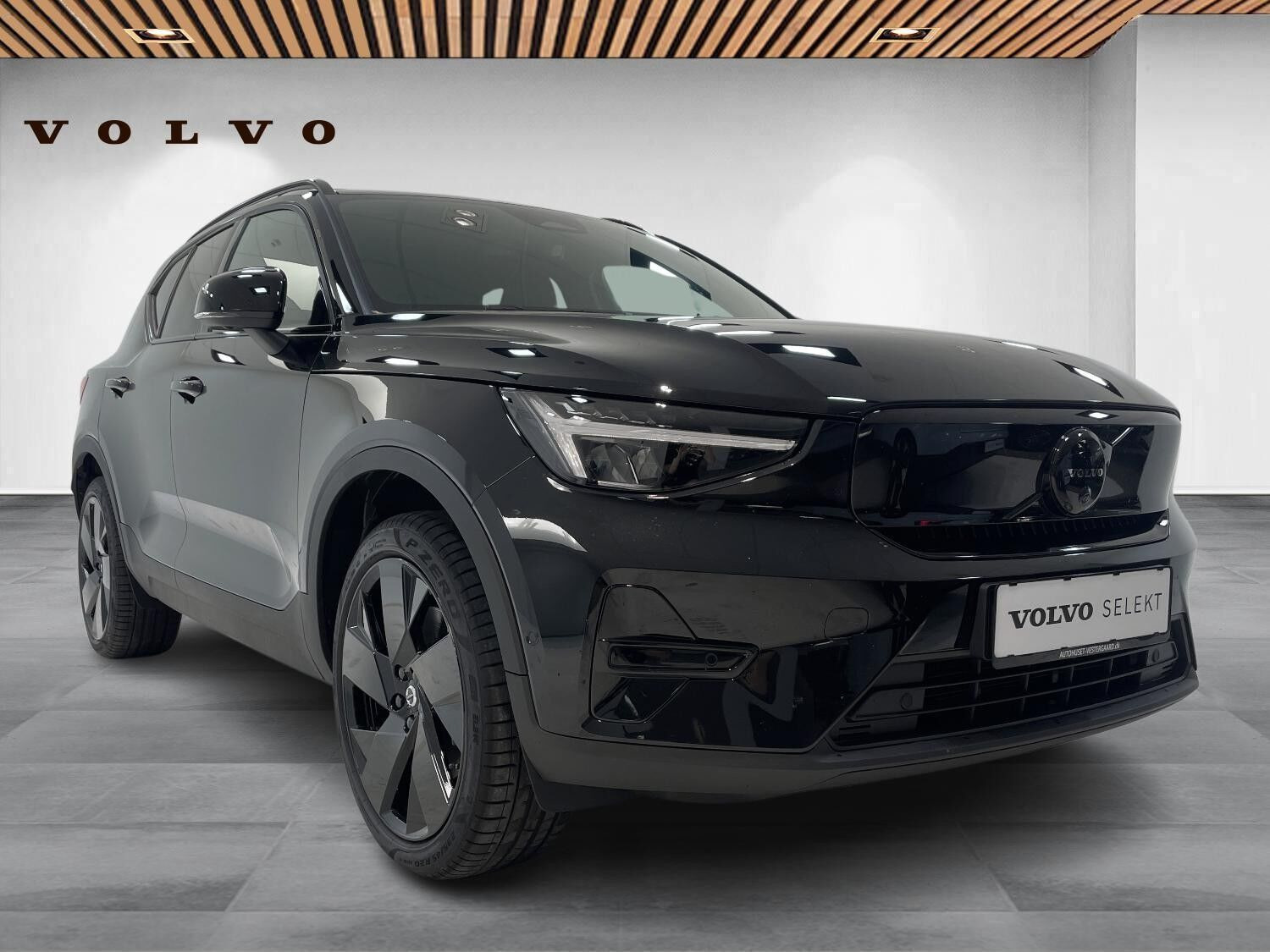 Sort Volvo EX40 fra 2026