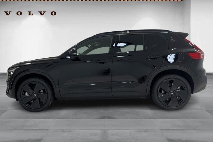 Sort Volvo EX40 fra 2026