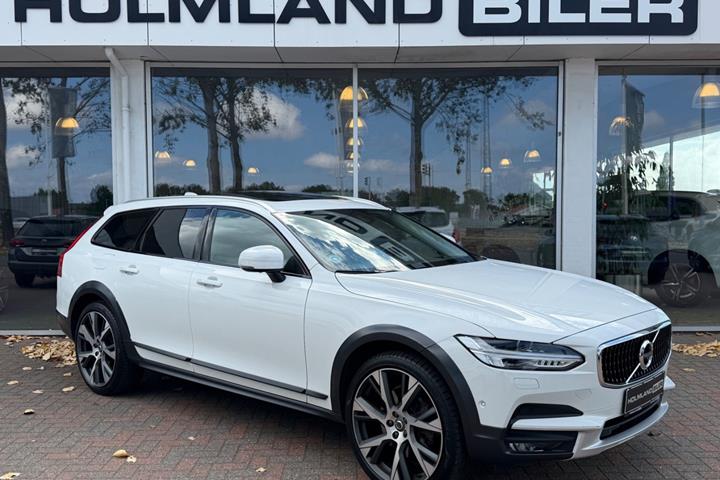 Hvid Volvo V90 CC fra 2017