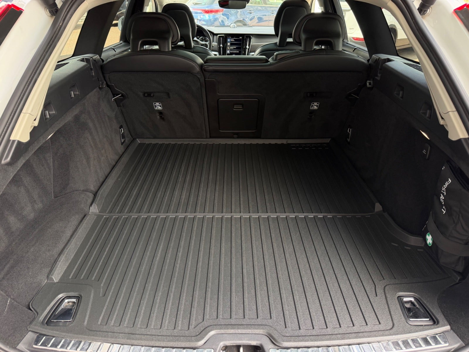 Hvid Volvo V90 CC fra 2017