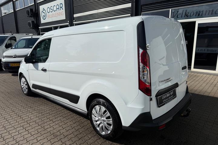 Hvid Ford Transit Connect fra 2022