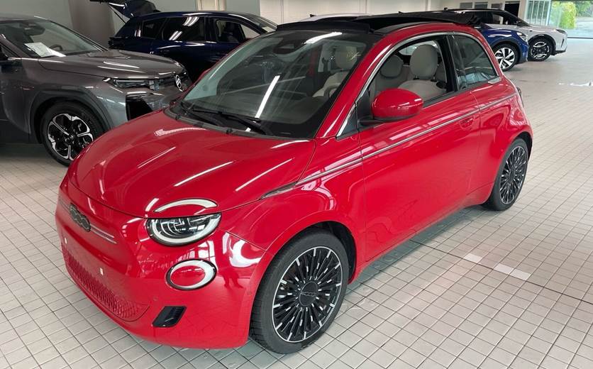 Fiat 500e 42 la Prima Cabrio