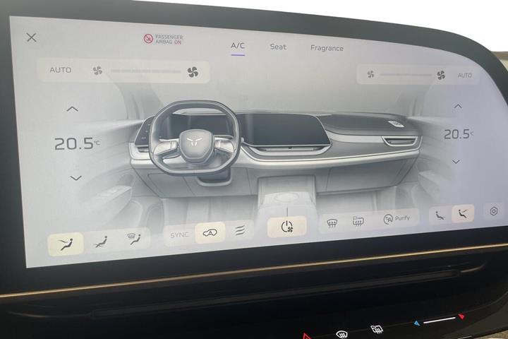 Blå Hongqi EHS7 fra 2025
