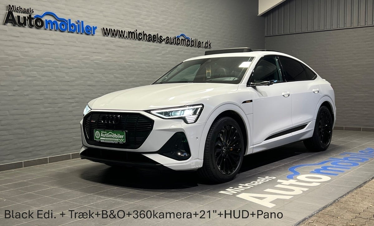 Hvid Audi e-tron fra 2022