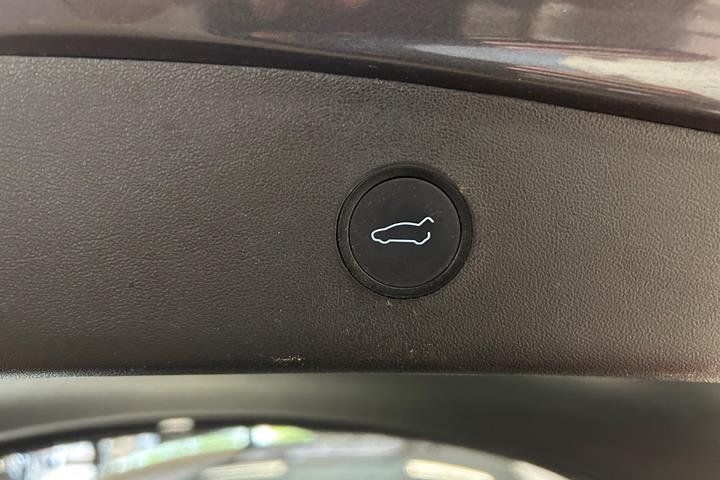 Sort Tesla Model 3 fra 2022