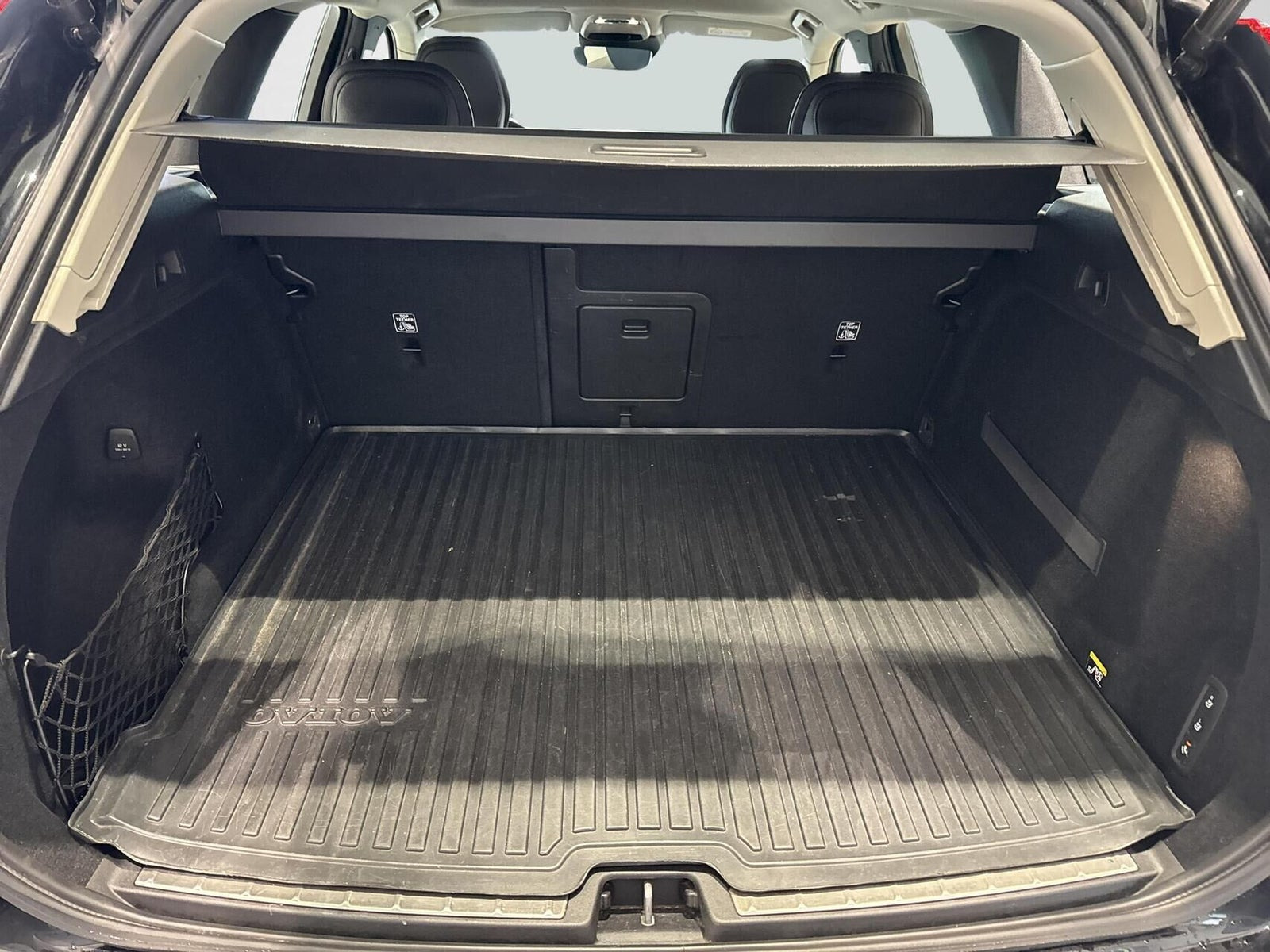 Sort Volvo XC60 fra 2019