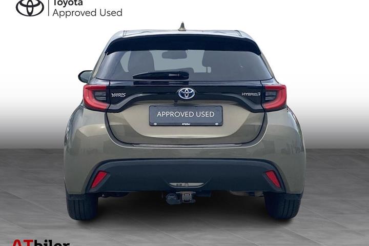 Bronze Toyota Yaris fra 2021