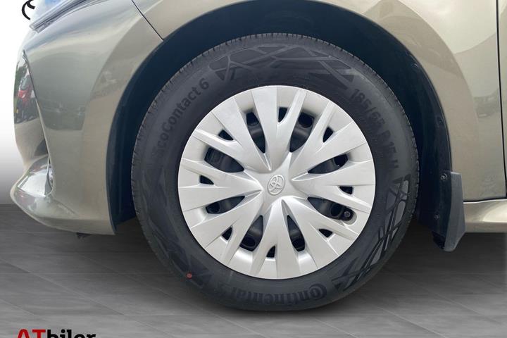 Bronze Toyota Yaris fra 2021