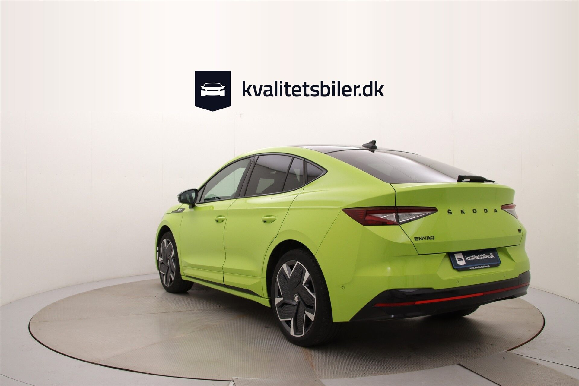 Grøn Skoda Enyaq fra 2023