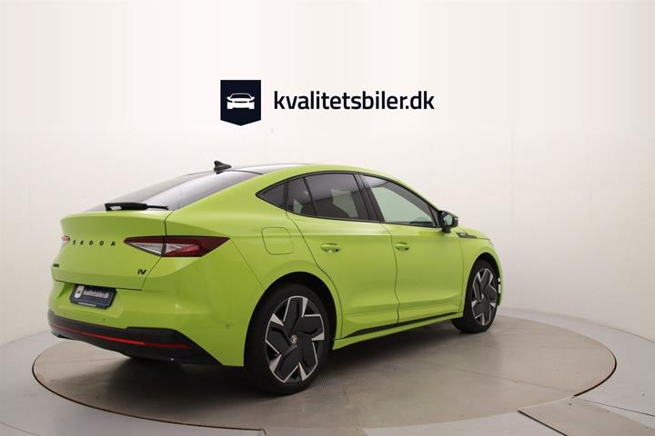 Grøn Skoda Enyaq fra 2023