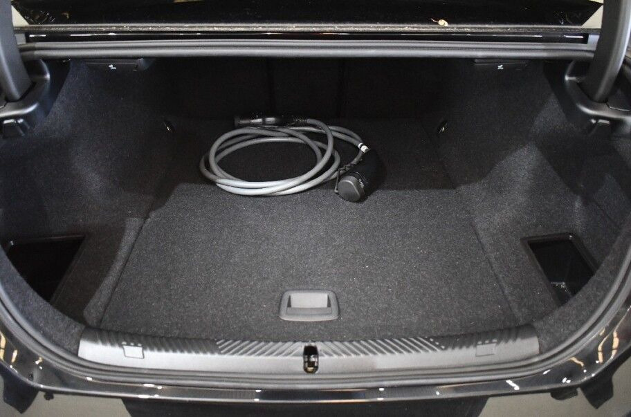 Sort BMW i5 fra 2025