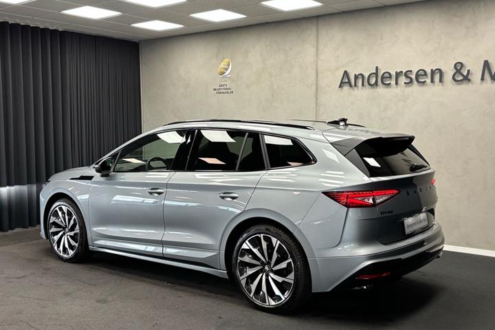 Grå Skoda Enyaq fra 2026