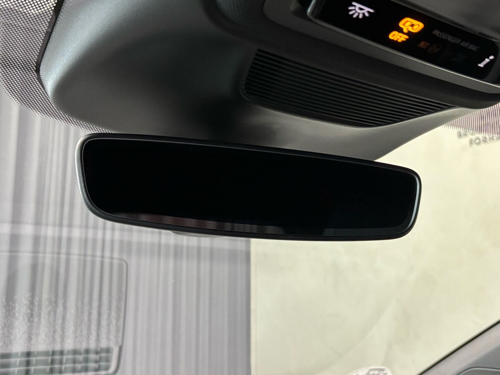 Grå Skoda Enyaq fra 2026