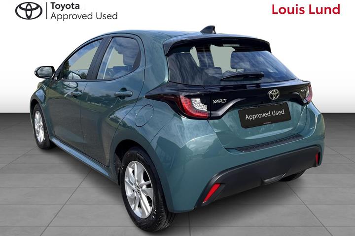 Grøn Toyota Yaris fra 2025