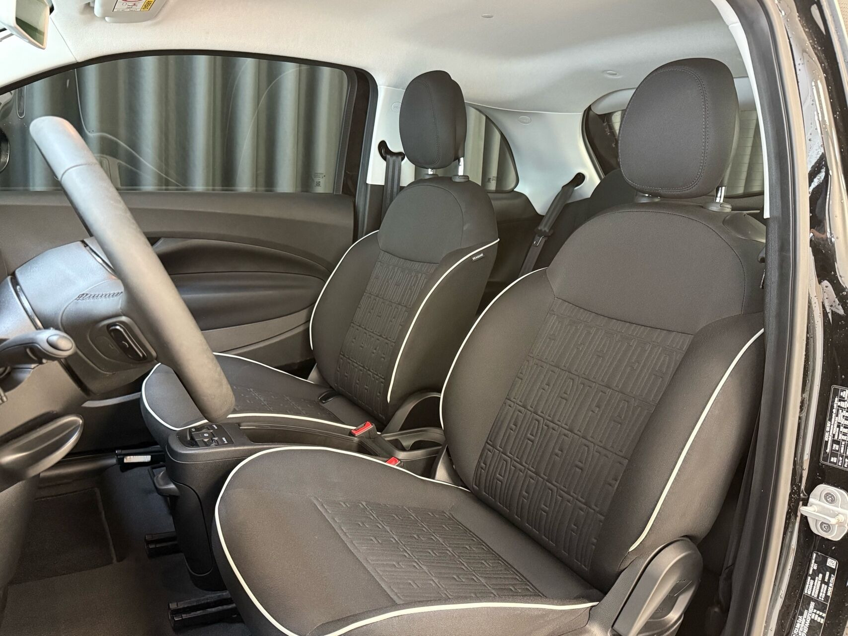 Sort Fiat 500e fra 2023